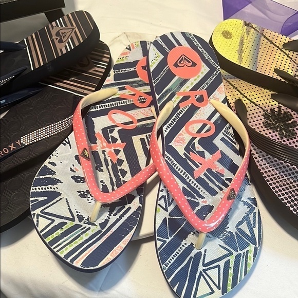 Roxy Flip Flop Thong Sandals All 3 Pairs for 1 price - Picture 2 of 7